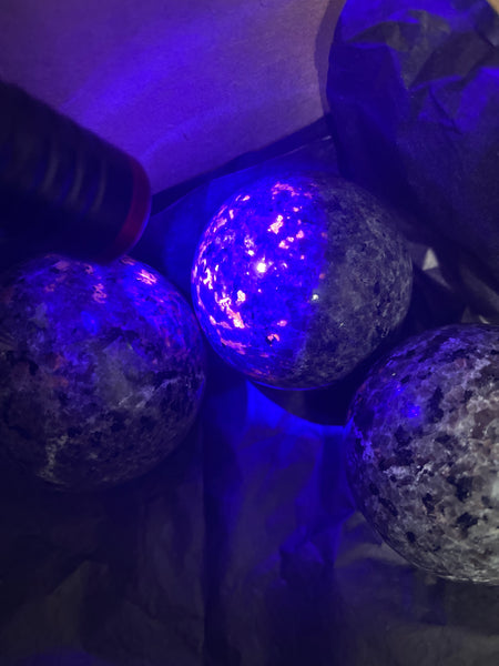 1KG (2.6 Pound) Yooperlite Spheres